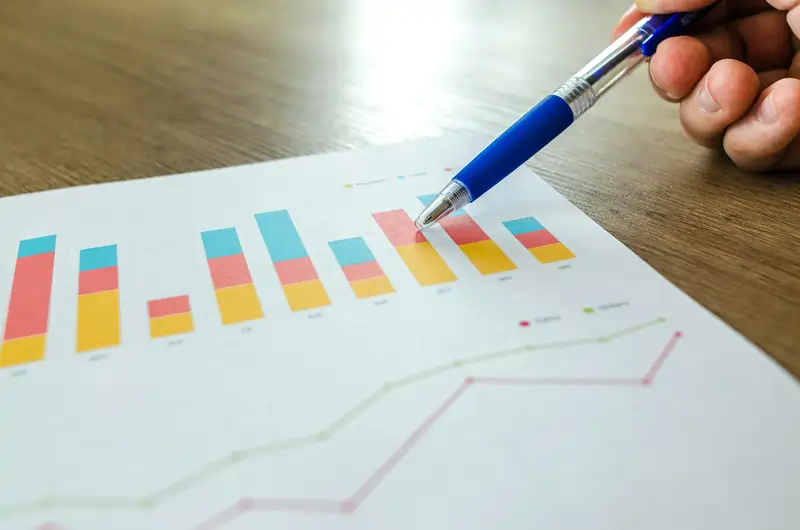 Image of a person managing the seo of a website.